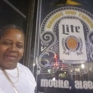 Meet your Posher, Minnie